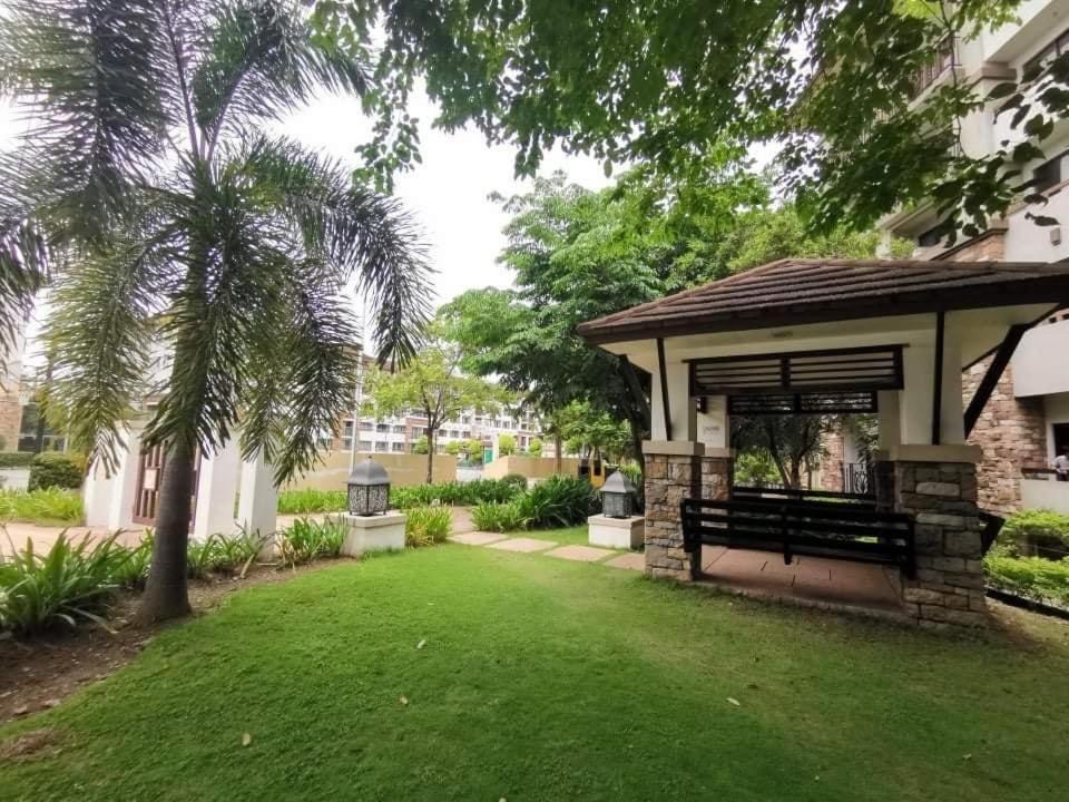 2Br Condo Free Pool With Wifi Near Mall In Davao City Ngoại thất bức ảnh