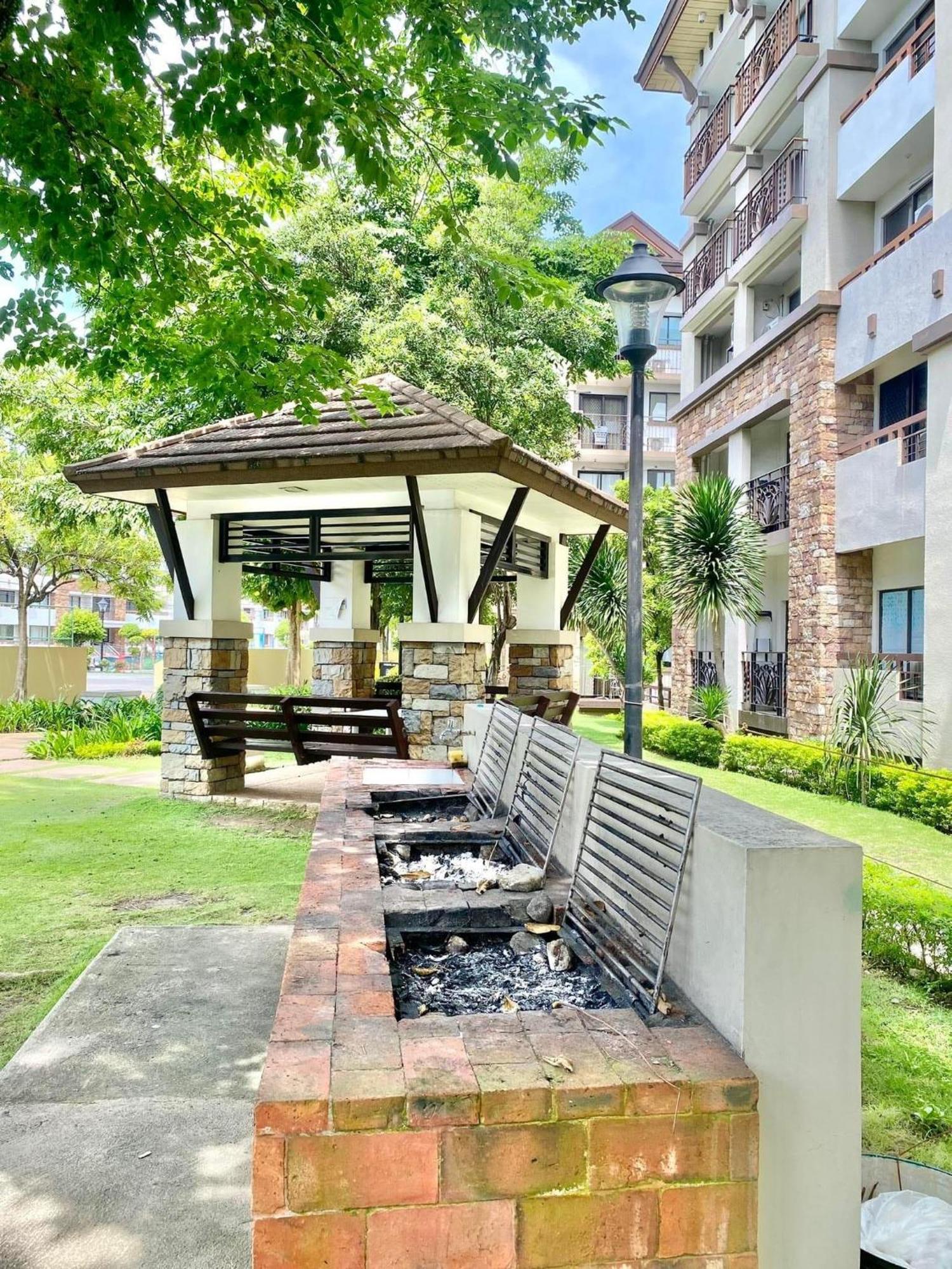 2Br Condo Free Pool With Wifi Near Mall In Davao City Ngoại thất bức ảnh